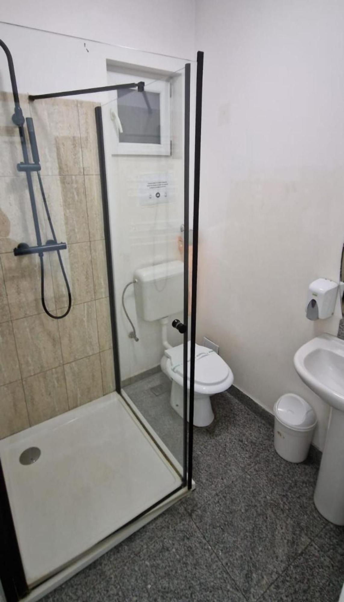Hotel Vitan273 بوخارست المظهر الخارجي الصورة